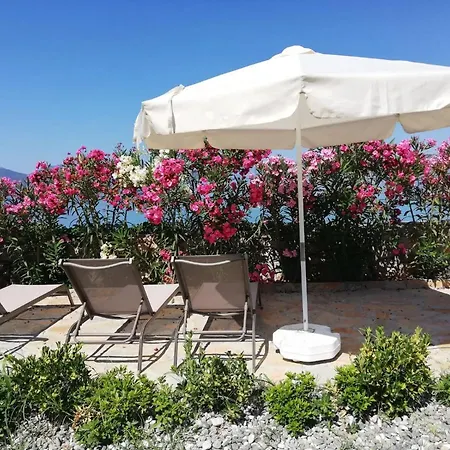 Villa Yali فيلة مرمريس